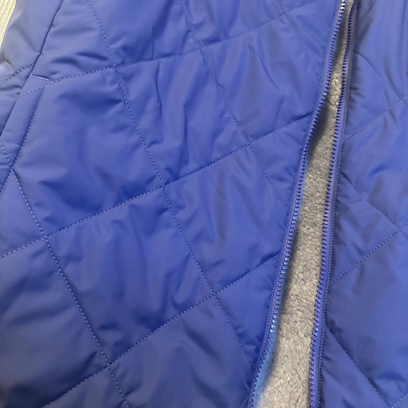 Northface Fleece Lined Purple Vest - Picture 4 of 4